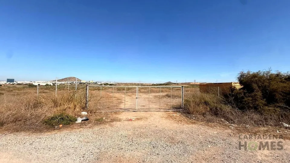 Land that is better understood by enlarging the map in VISTA  ALEGRE — photo 8