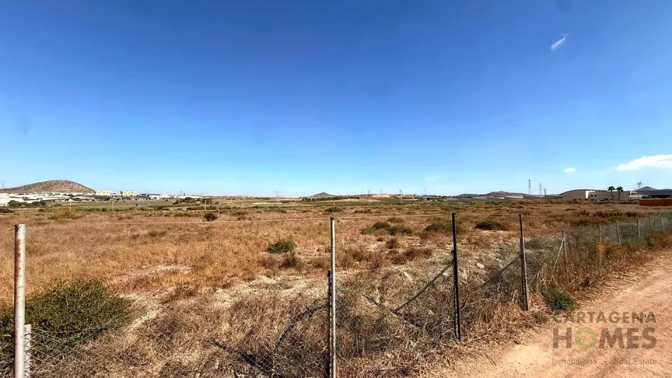 Land that is better understood by enlarging the map in VISTA  ALEGRE — photo 5