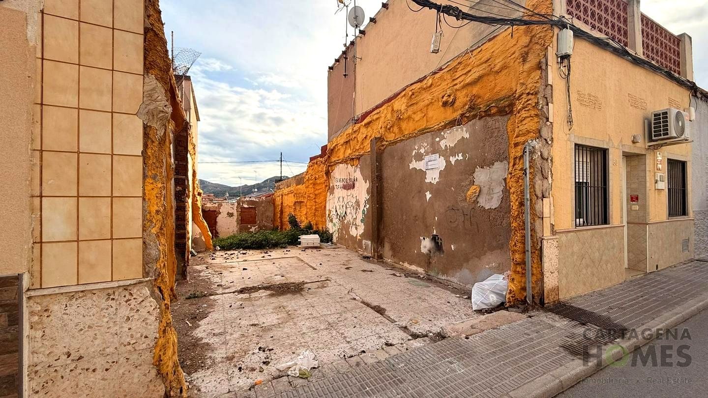 Parcela En Santa Lucia en Santa Lucia — en venta