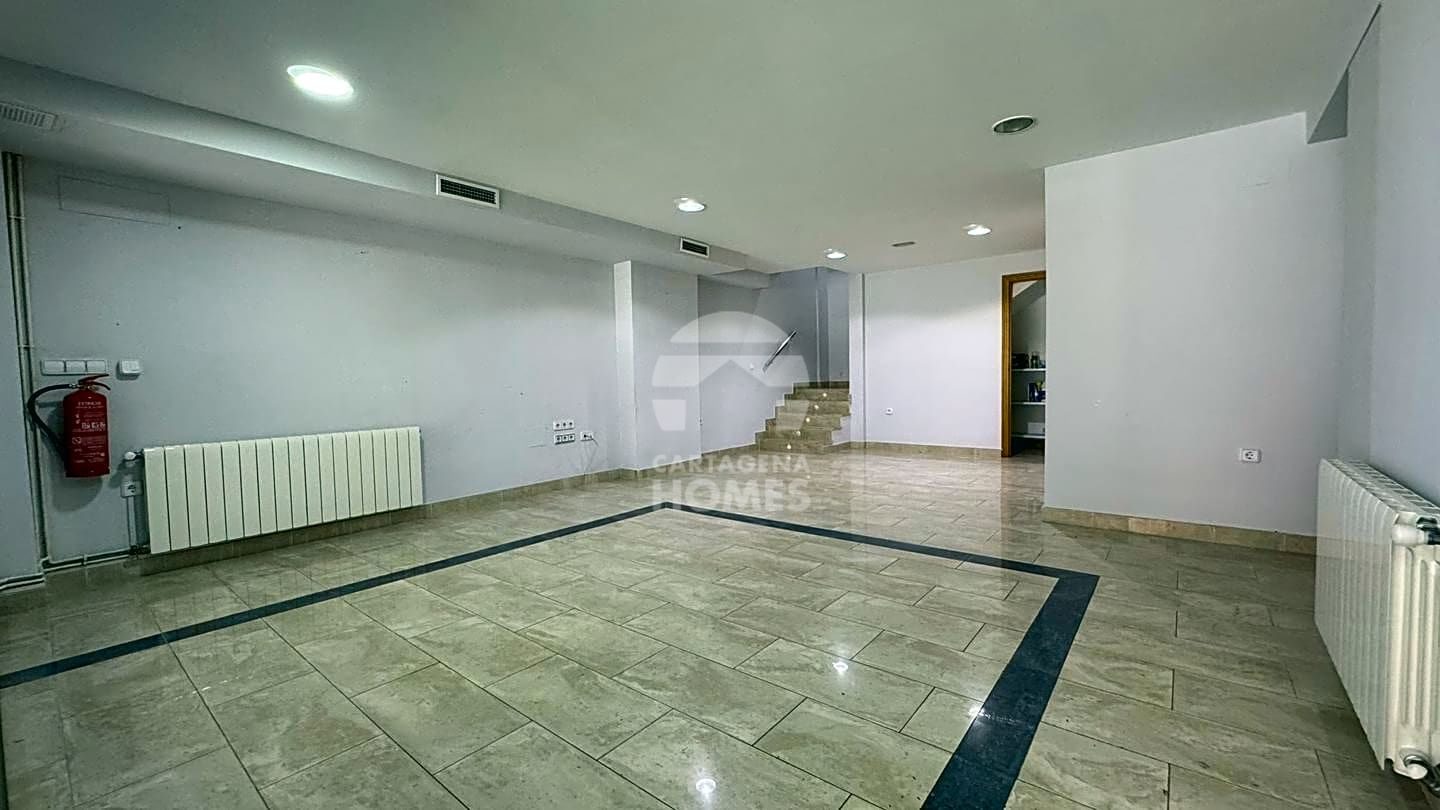 Excelente Local En 2 Plantas En Pleno Centro! en Casco Historico — foto 5