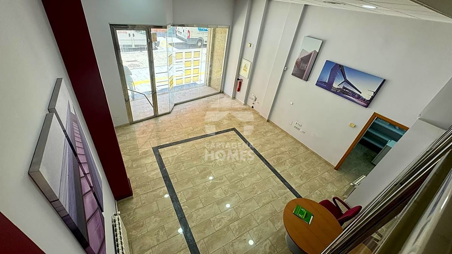 Excelente Local En 2 Plantas En Pleno Centro! en Casco Historico — foto 6