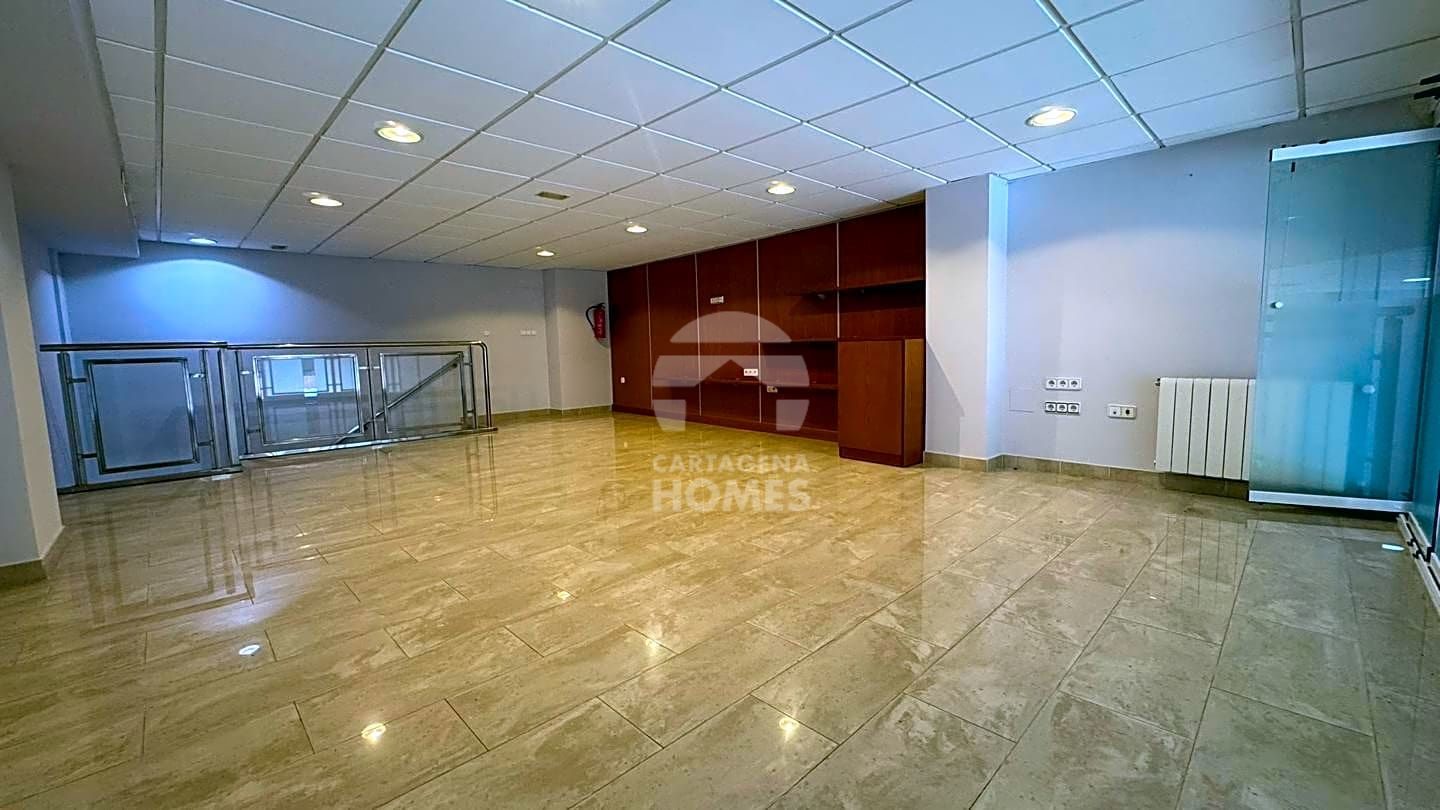 Excelente Local En 2 Plantas En Pleno Centro! en Casco Historico — foto 11